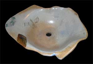 contoured sink